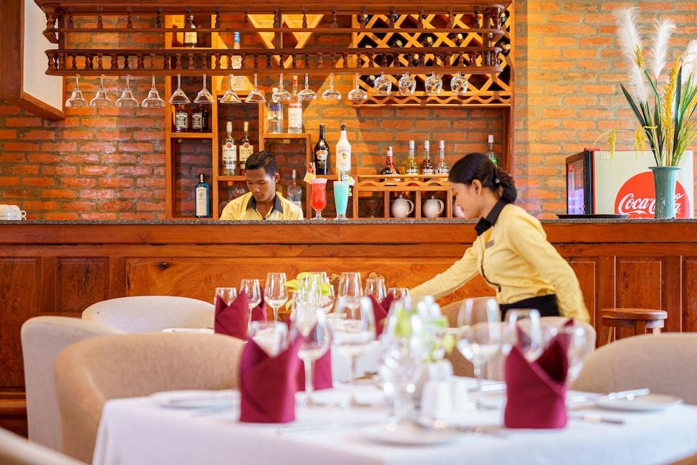 Gz Premier Luxury Residence And Spa Siem Reap Exteriör bild